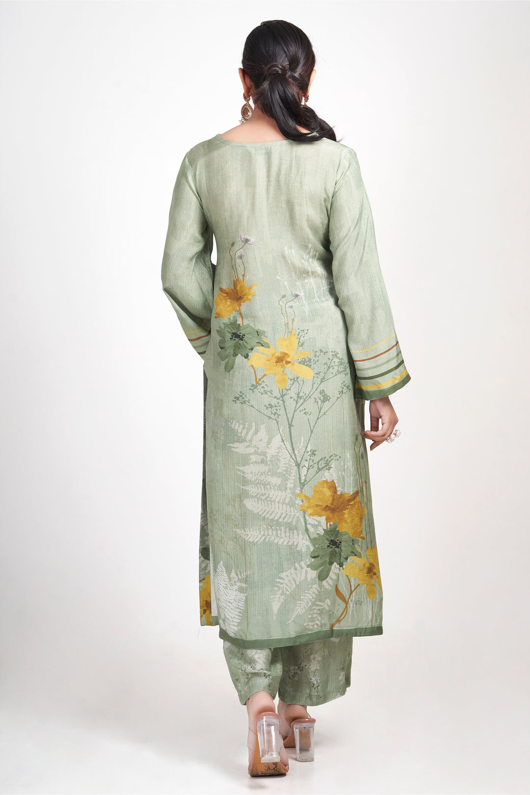 Floral Printed Kurta & Pant - Hand Embroidered - Set of 2 - Green - Muslin Silk