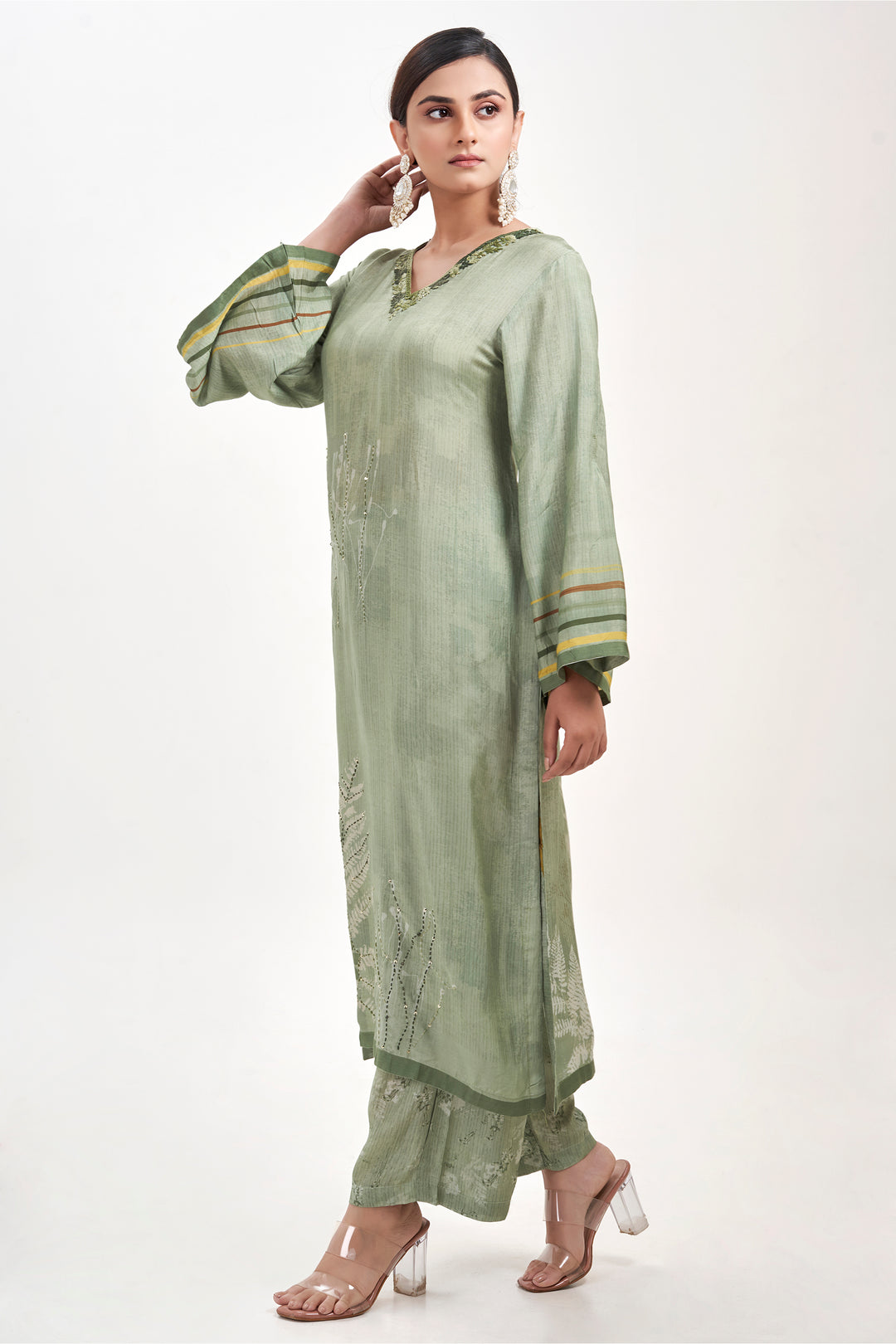 Floral Printed Kurta & Pant - Hand Embroidered - Set of 2 - Green - Muslin Silk
