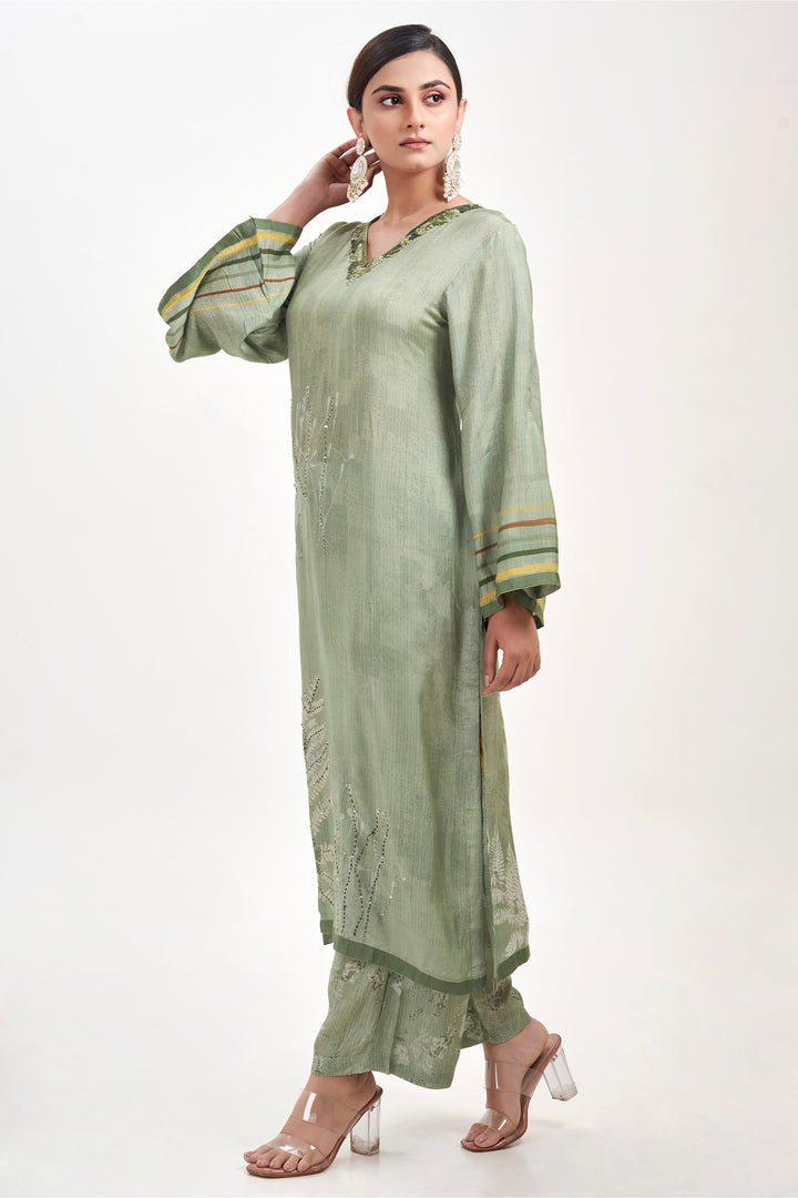 Floral Printed Kurta & Pant - Hand Embroidered - Set of 2 - Green - Muslin Silk