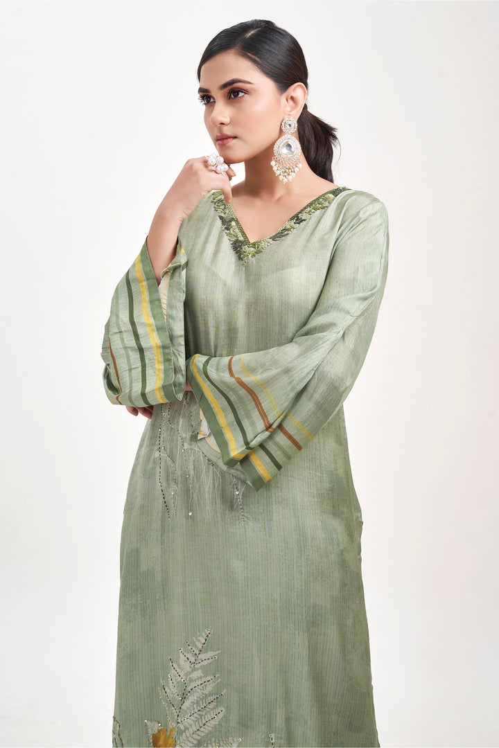 Floral Printed Kurta & Pant - Hand Embroidered - Set of 2 - Green - Muslin Silk