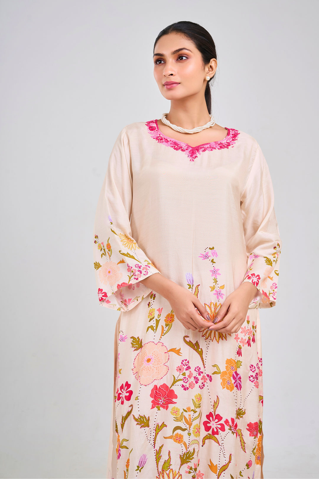 Floral Printed Kurta & Pant - Hand Embroidered - Set of 2 - Off-White - Muslin Silk