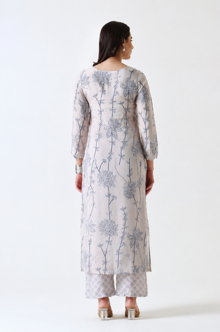 Printed Muslin Silk Kurta & Pant – Embroidered – Set of 2 – Misty Grey