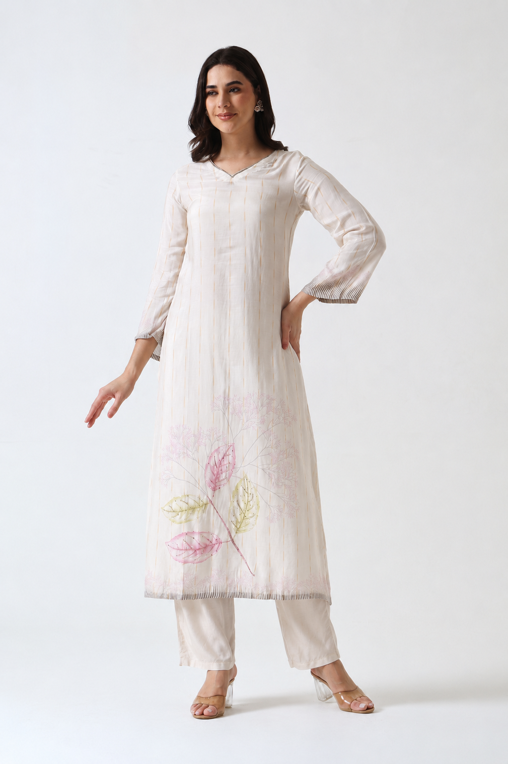Printed Muslin Silk Kurta & Pant – Embroidered – Set of 2 – Off White