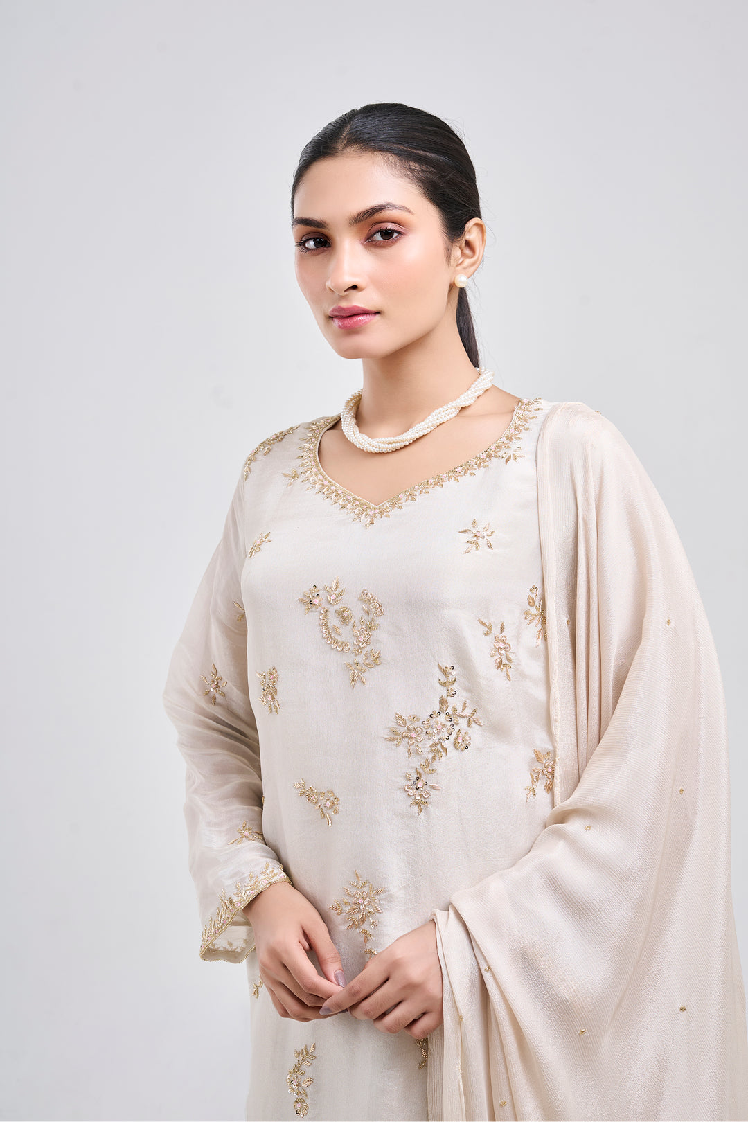 Hand Embroidered Suit Paired with Farshi Salwar - Set of 3 - Off-white