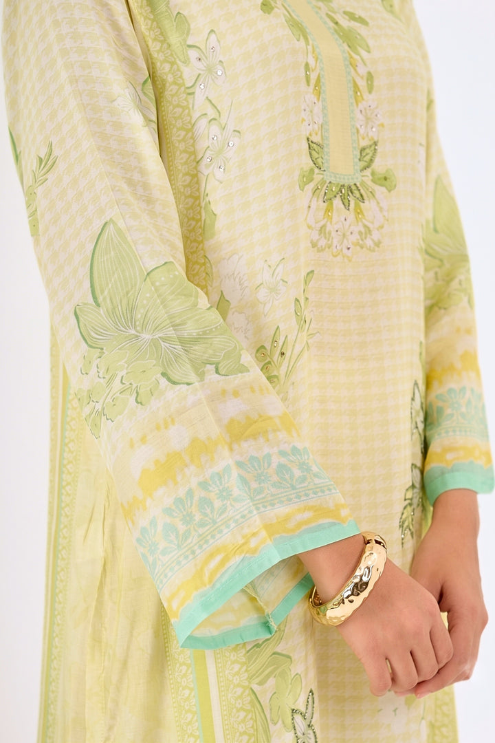 Printed Muslin Silk Kurta &amp; Pant - Set Of 2 - Lime Green