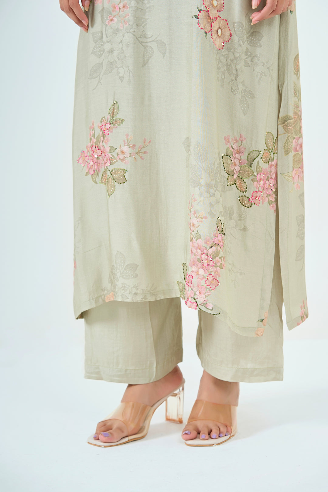 Floral Printed Muslin Silk Kurta &amp; Pant Set - Hand Embroidered – Sage Green