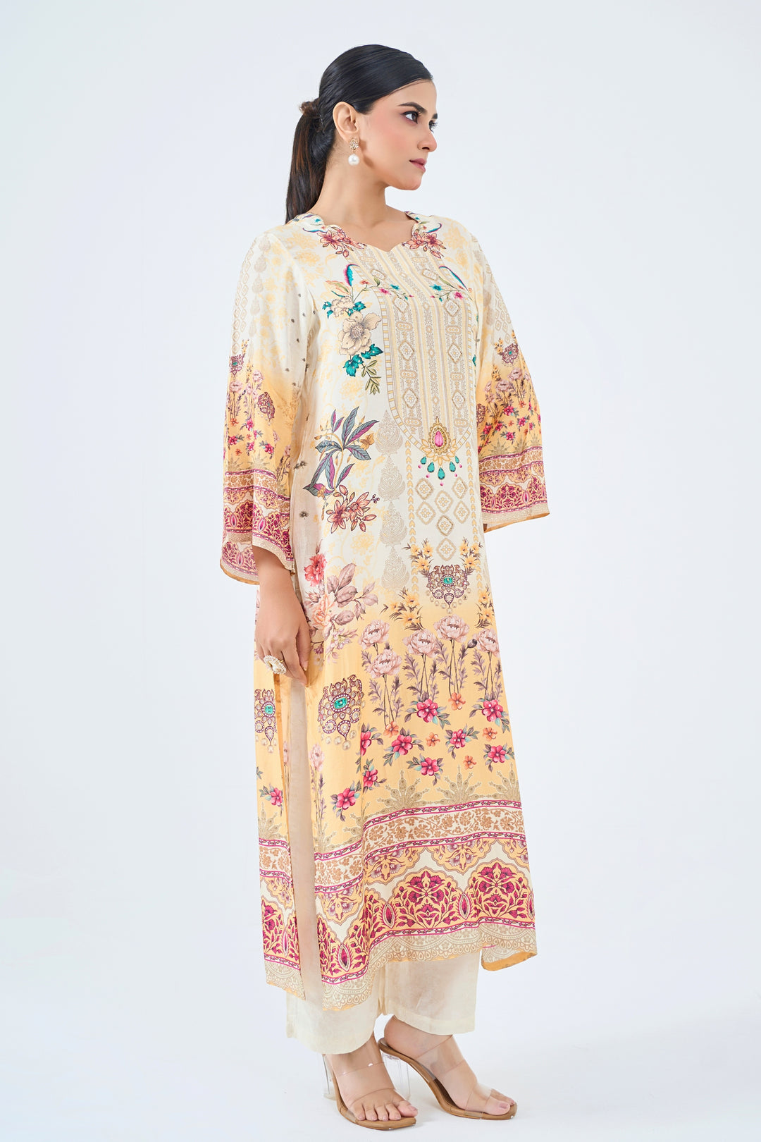 Floral Printed Muslin Silk Kurta &amp; Pant Set – Hand Embroidered - Ivory Yellow