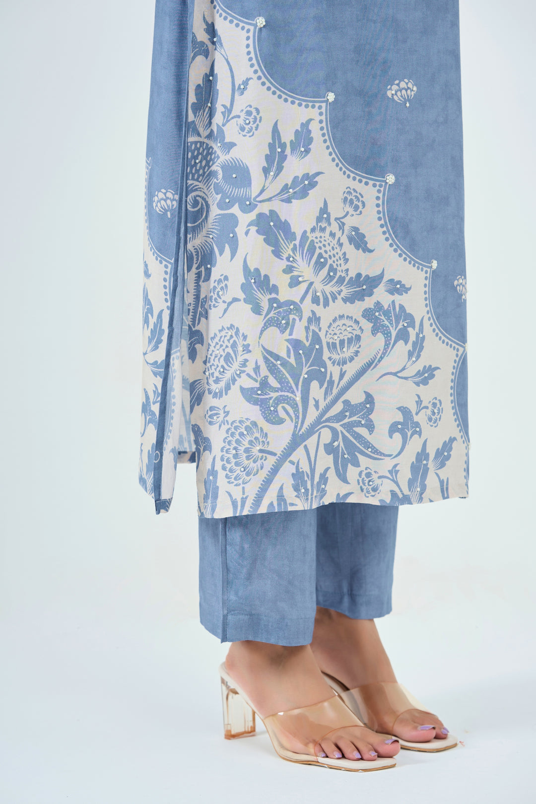 Printed Muslin Silk Kurta &amp; Pant – Pearl Embellished – Set of 2 – Blue