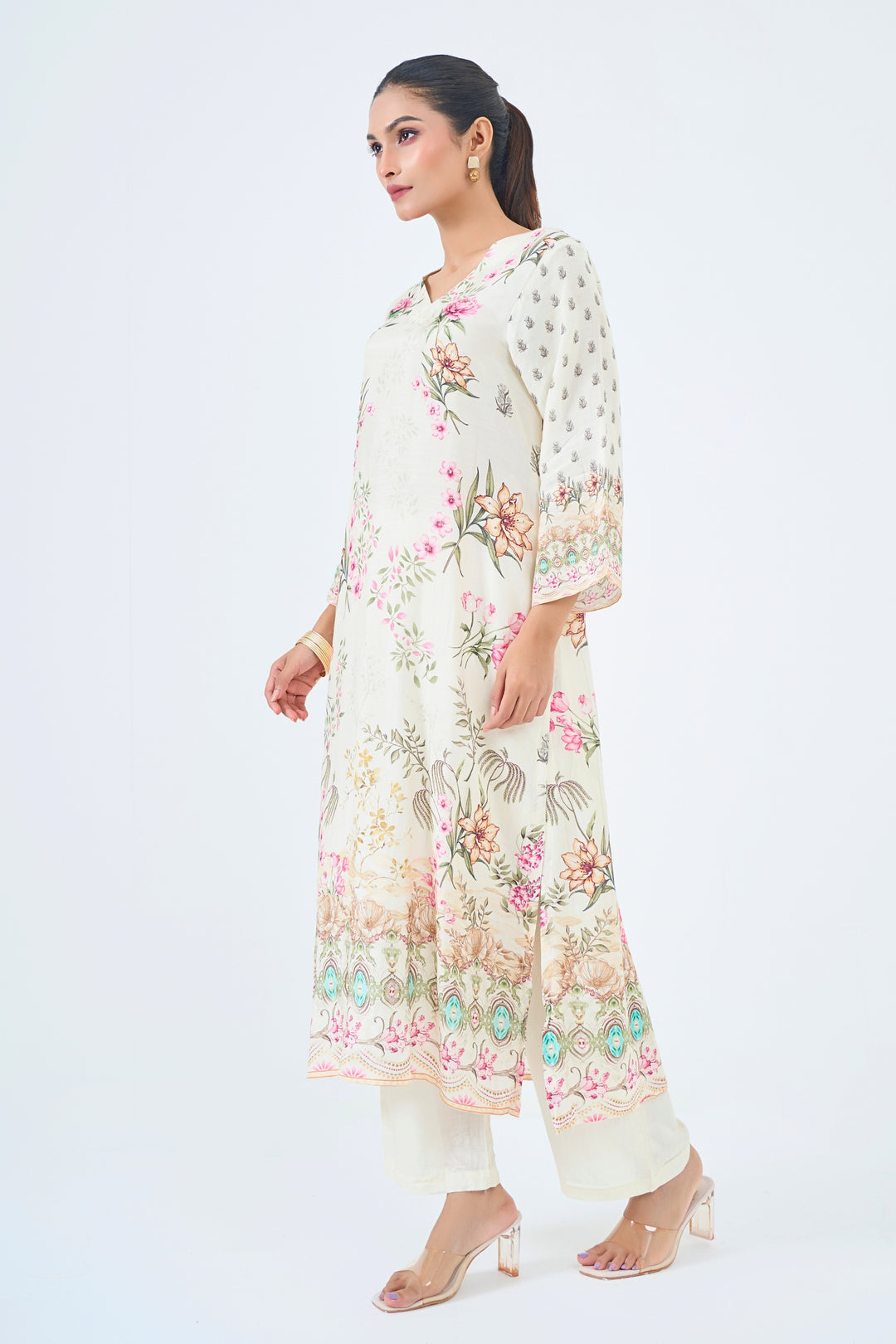 Printed Muslin Silk Kurta &amp; Pant Set – Hand Embroidered - Off-White