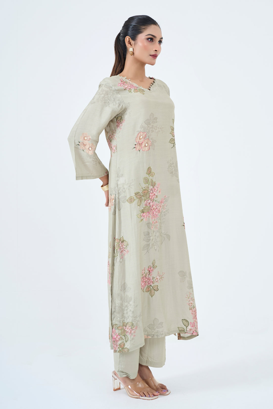 Floral Printed Muslin Silk Kurta &amp; Pant Set - Hand Embroidered – Sage Green