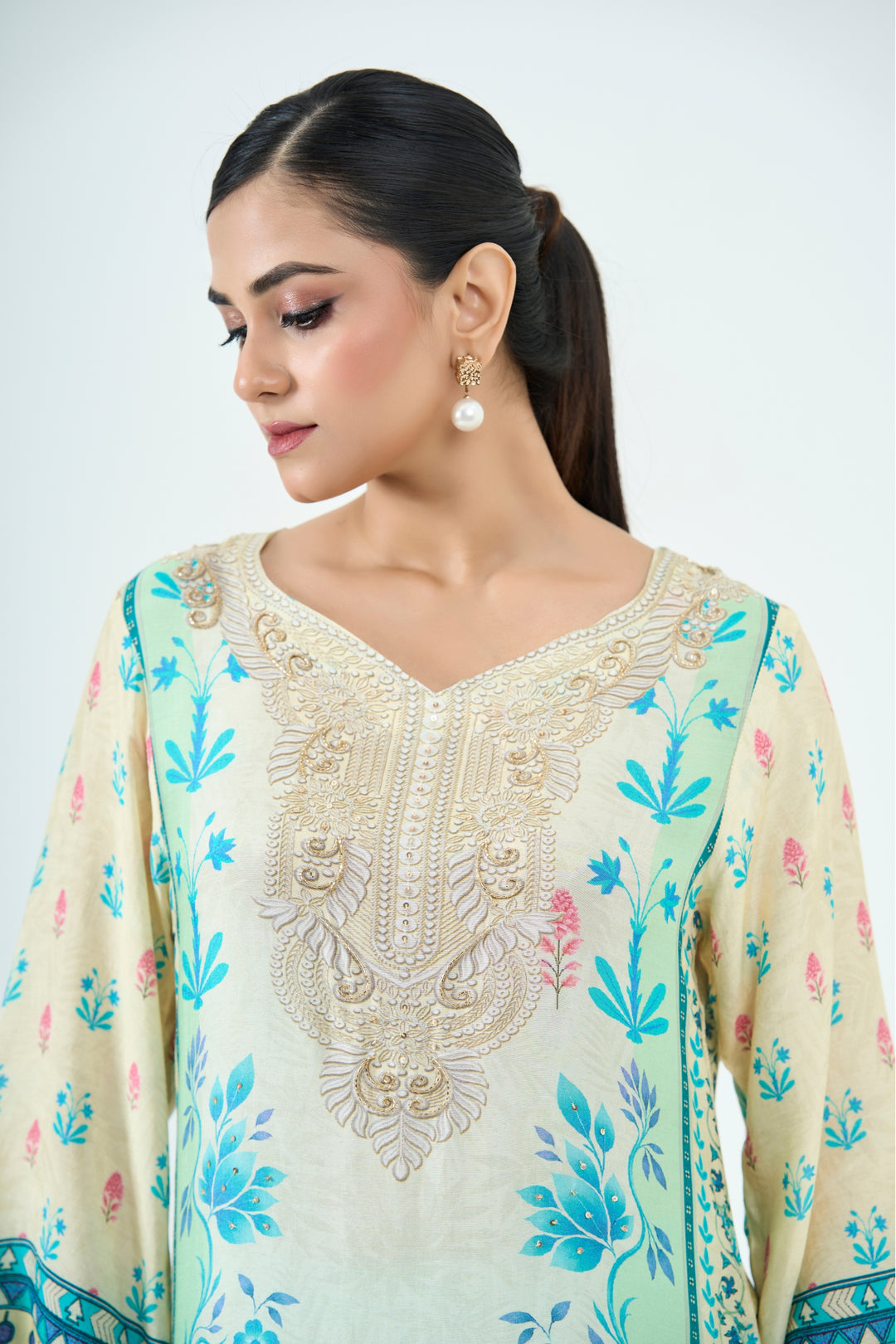 Printed Muslin Silk Kurta &amp; Pant Set - Hand Embroidered – Mint Green