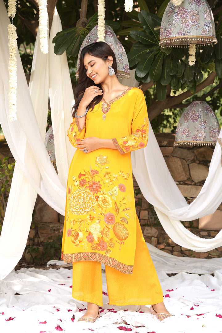 WOMEN'S FLORAL PRINTED - DABKA, DOREE, SEQUIN & CUTDANA EMBROIDERED - STRAIGHT KURTA, PANT SET OF 2 - YELLOW