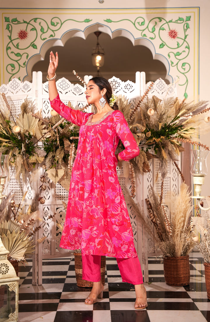 WOMEN'S FLORAL PRINTED - EMBROIDERED WITH CUTDANA & HANDWORK  - STRAIGHT KURTA, PANT SET OF 2 - PINK