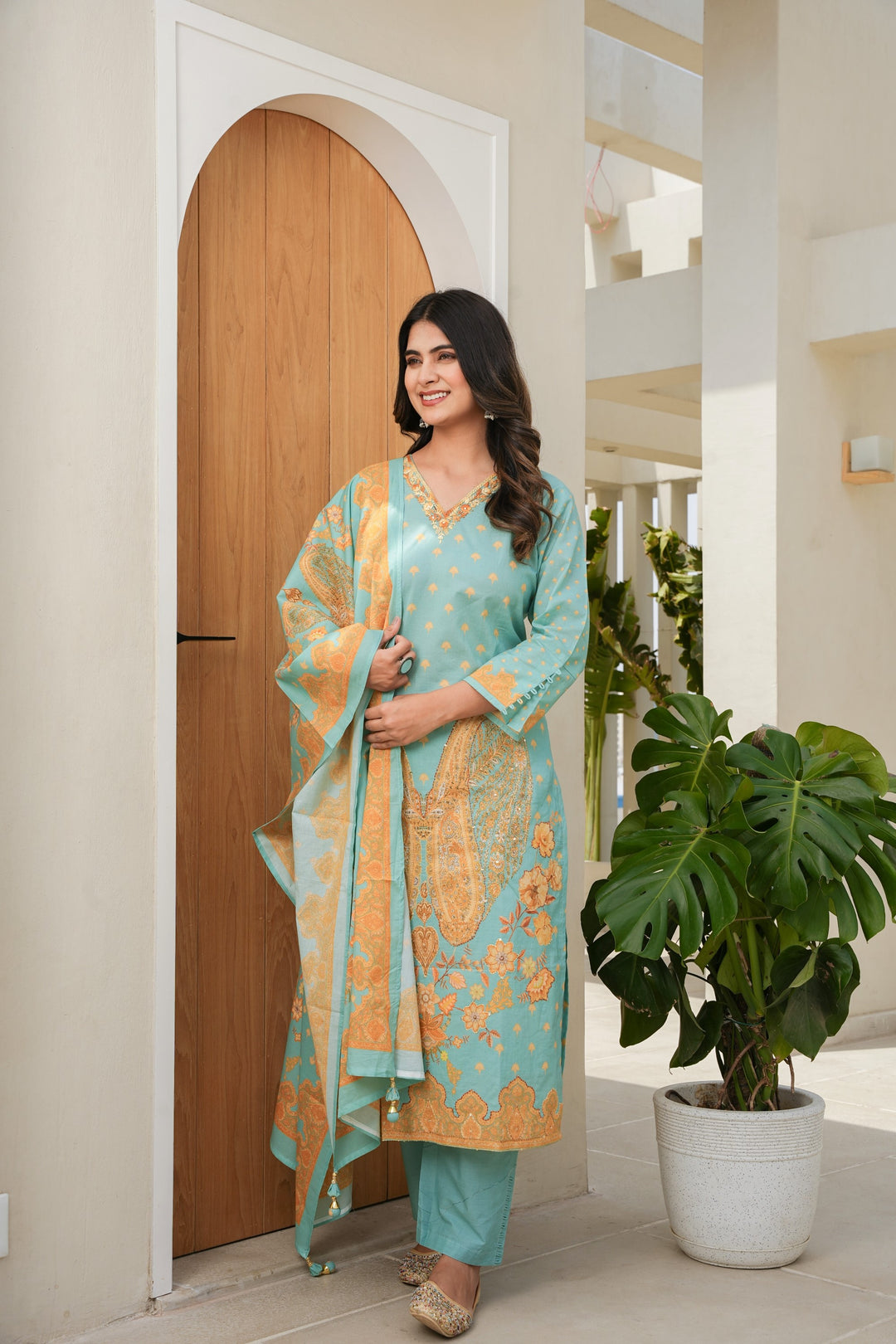 PRINTED COTTON KURTA & PANT PAIRED WITH A DUPATTA - HAND EMBROIDERED - SET OF 3 - GREEN