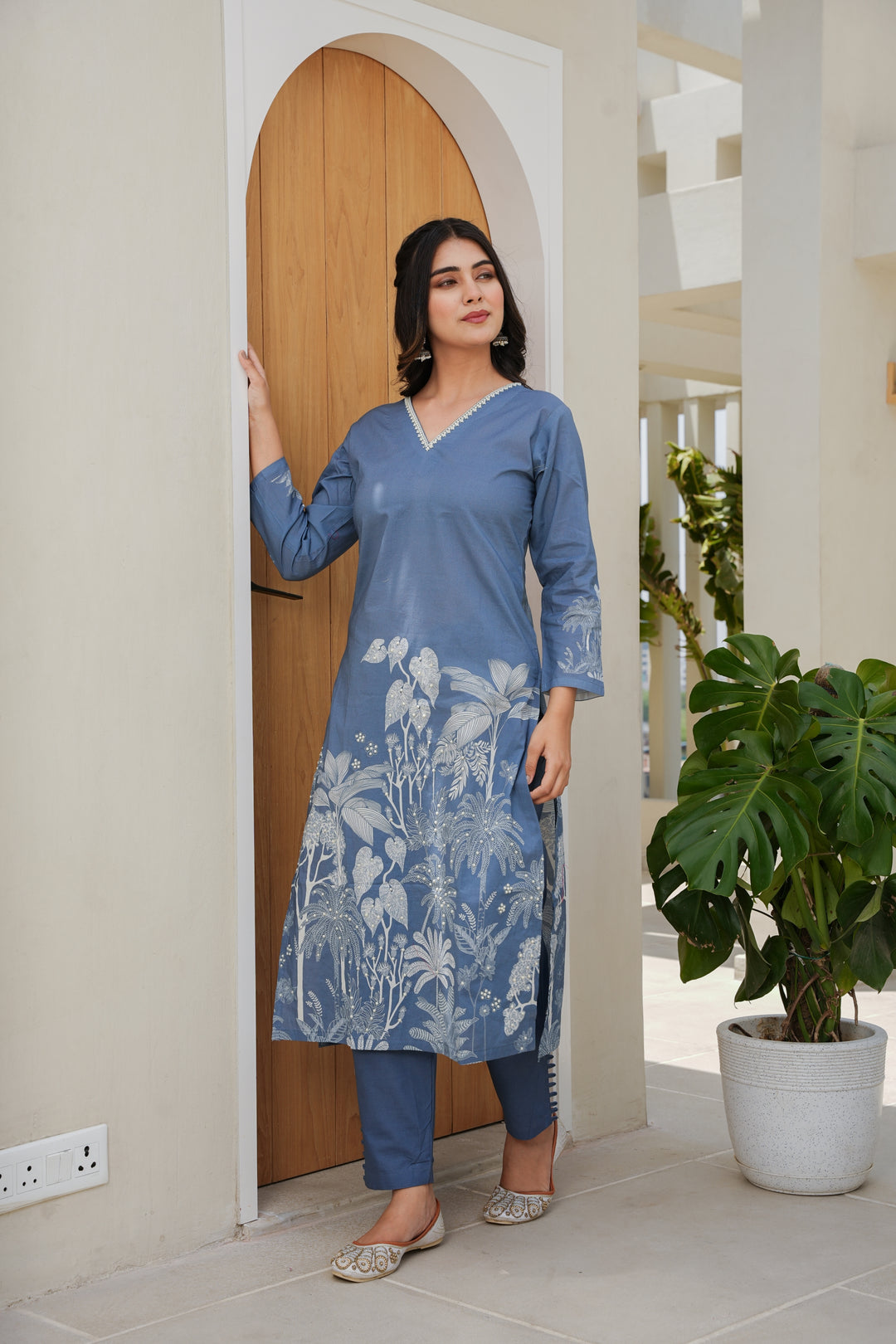 PRINTED COTTON KURTA & PANT - HAND EMBROIDERED - SET OF 2 - DENIM BLUE