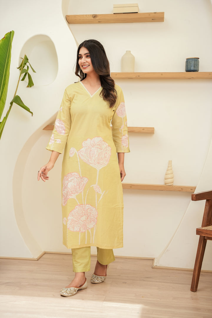 FLORAL PRINTED COTTON KURTA & PANT - HAND EMBROIDERED - SET OF 2 - LIME GREEN