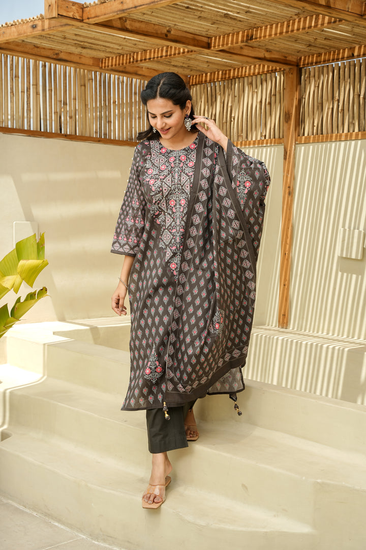 PRINTED COTTON KURTA & PANT PAIRED WITH A DUPATTA - HAND EMBROIDERED - SET OF 3 - GREY