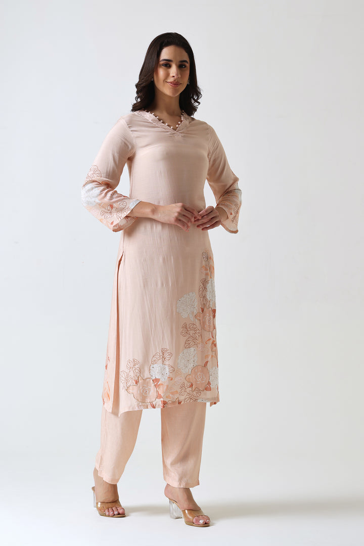 Printed Muslin Silk Kurta & Pant – Embroidered – Set of 2 – Peach