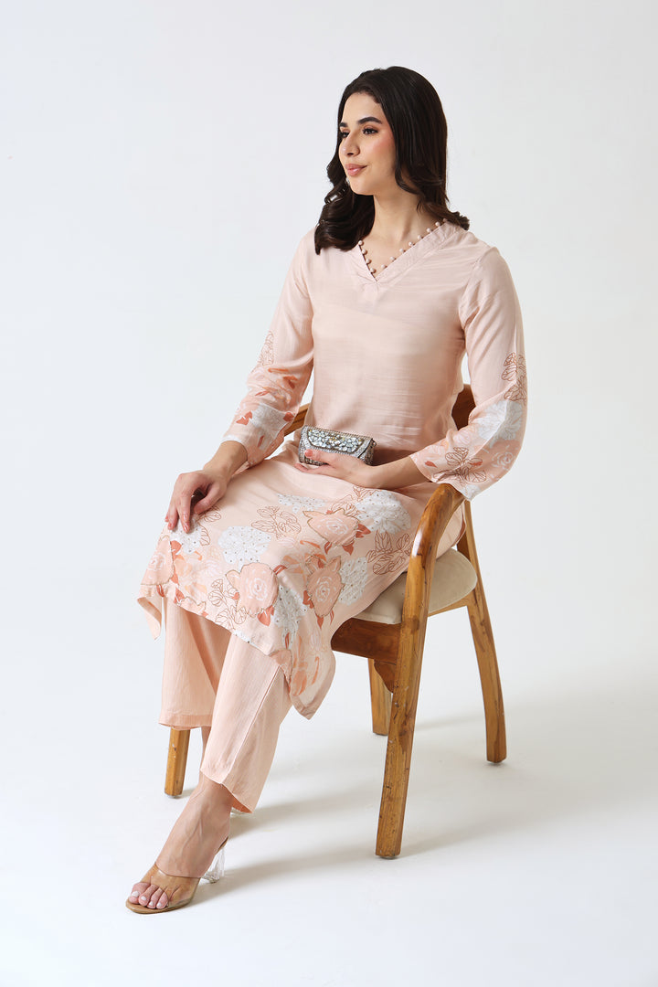 Printed Muslin Silk Kurta & Pant – Embroidered – Set of 2 – Peach