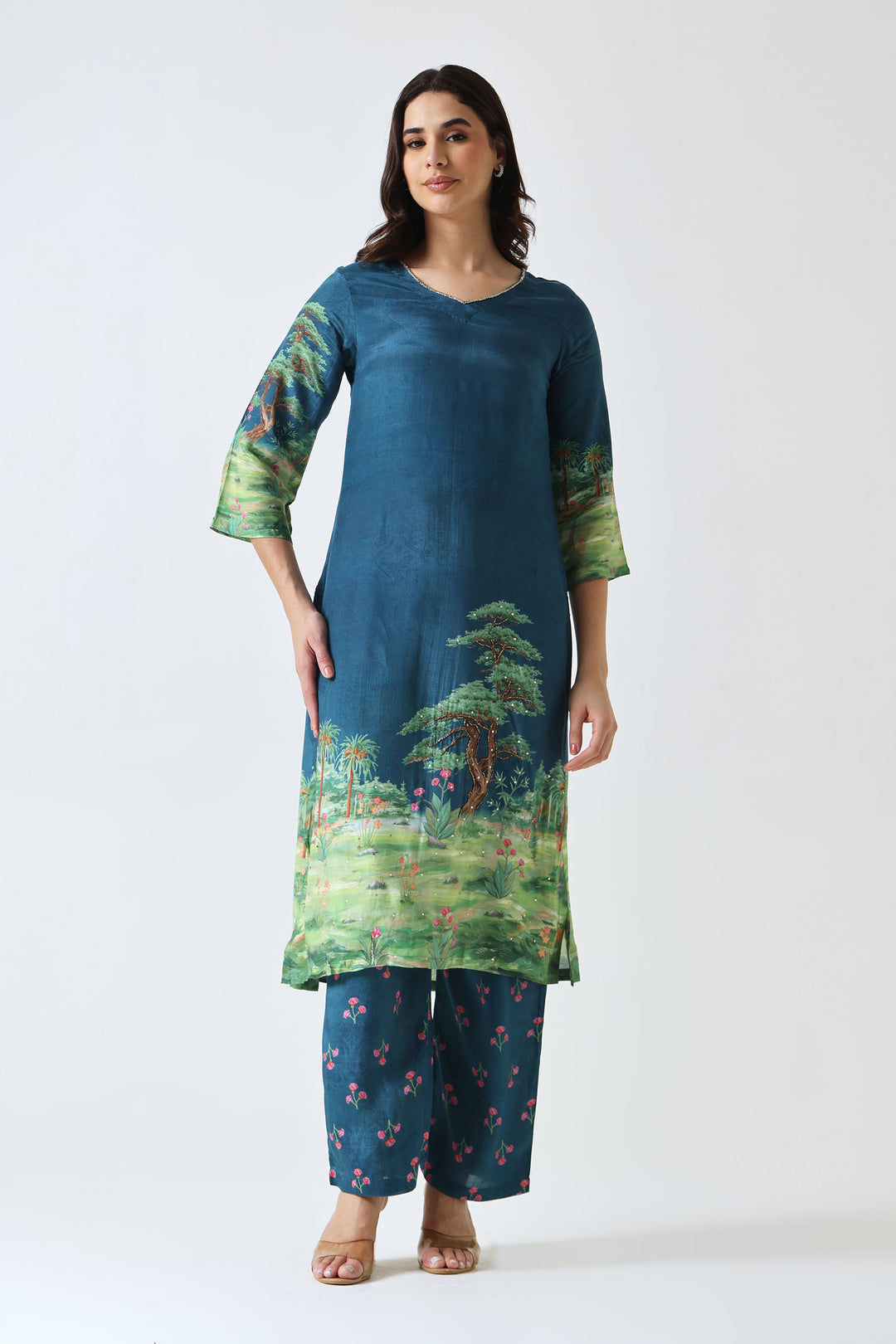 Printed Muslin Silk Kurta & Pant – Han Embroidered – Set of 2 – Blue