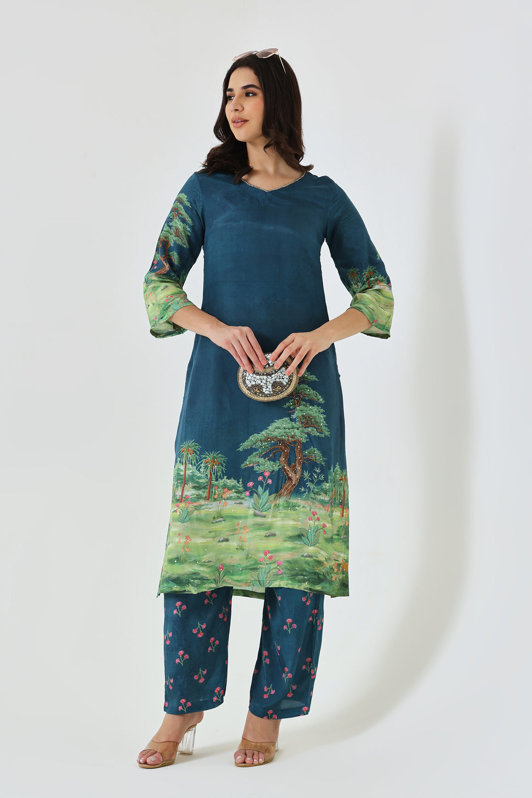 Printed Muslin Silk Kurta & Pant – Han Embroidered – Set of 2 – Blue