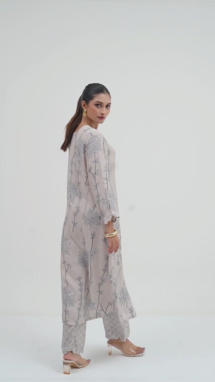 Printed Muslin Silk Kurta &amp; Pant – Embroidered – Set of 2 – Misty Grey