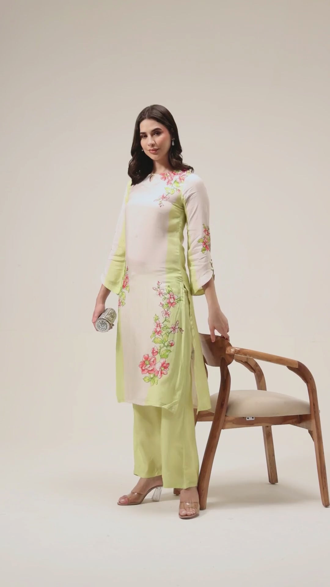 Printed Muslin Silk Kurta & Pant – Embroidered – Set of 2 – Lime Green