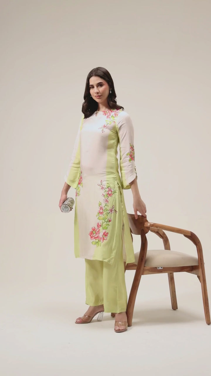 Printed Muslin Silk Kurta & Pant – Embroidered – Set of 2 – Lime Green